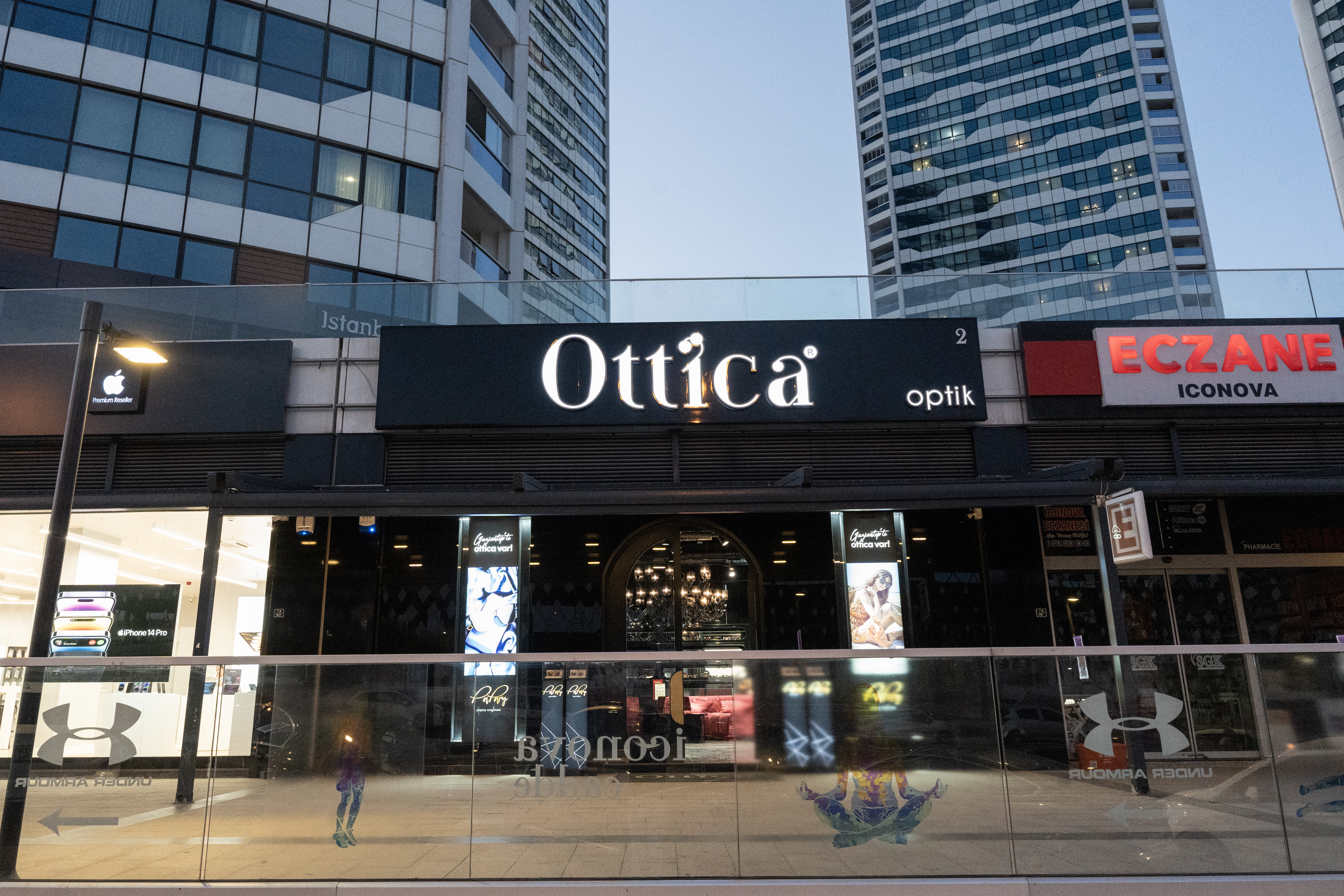 Ottica Optik Iconova Cadde